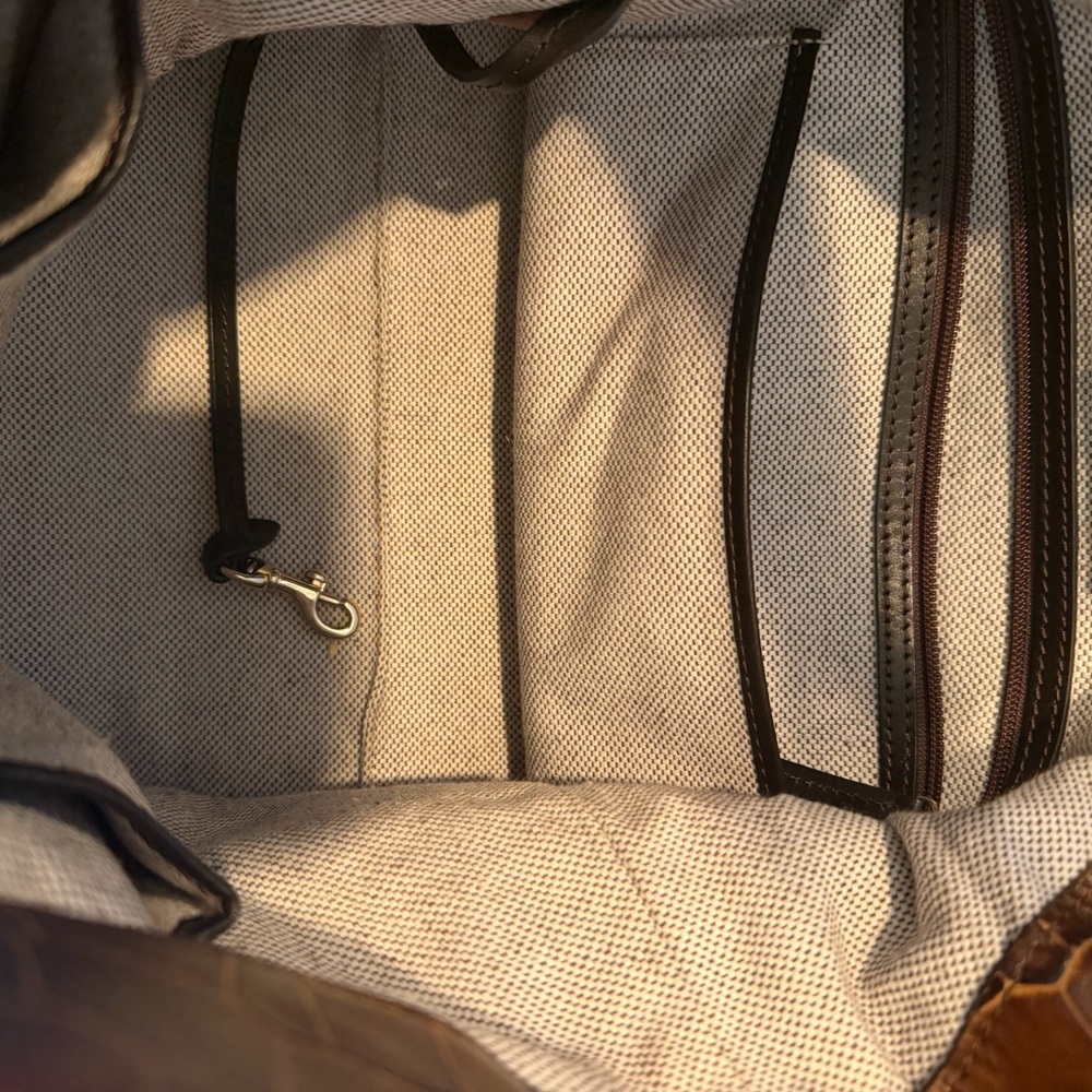 Dooney and Bourke Brown Croc-Embossed Leather Shoulder Bag with Gold Hardware - Picture 4 of 4